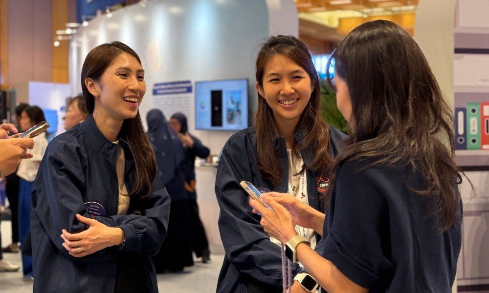 Share Feedback at Showcase Booths